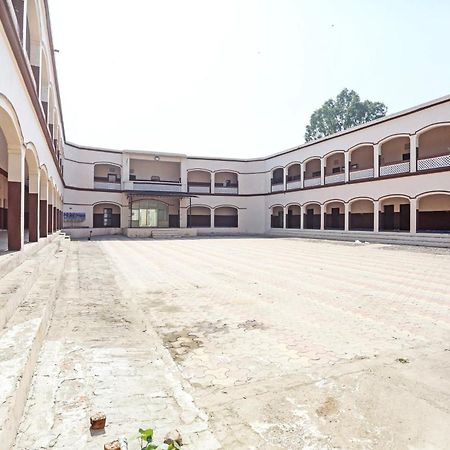 Hotel O Murliwala Wedding Palace And Resort Samalkha Exterior photo