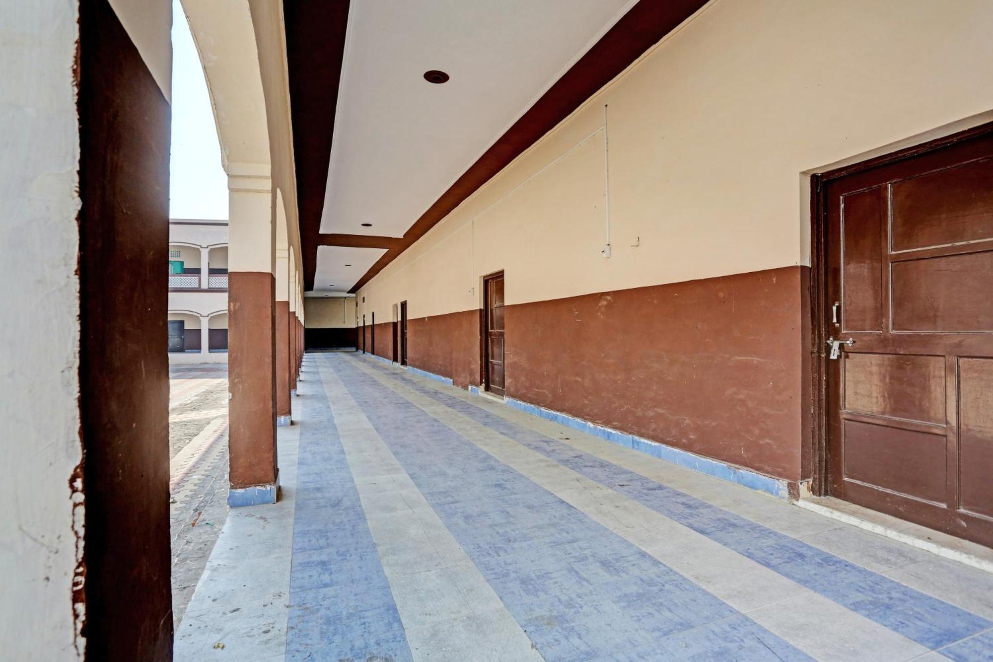 Hotel O Murliwala Wedding Palace And Resort Samalkha Exterior photo
