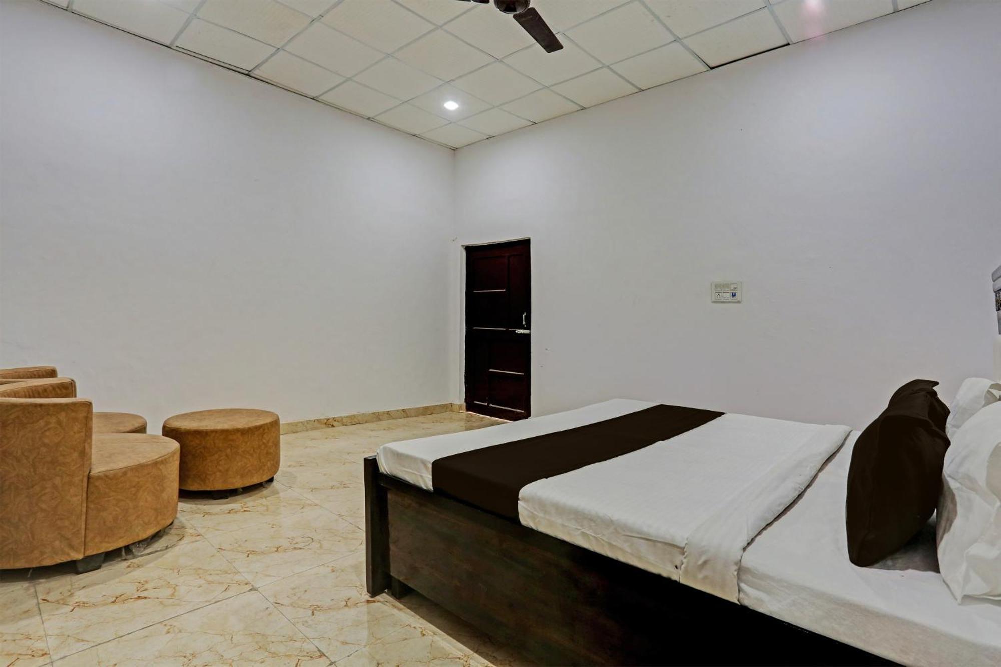 Hotel O Murliwala Wedding Palace And Resort Samalkha Exterior photo